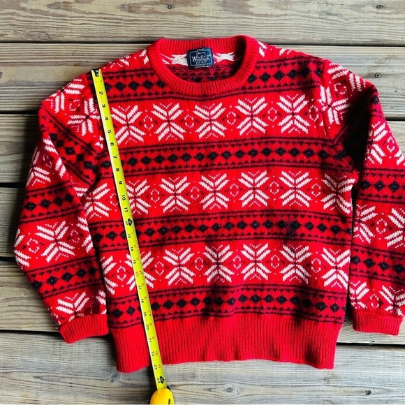 The Woolrich Woman Vintage Wool Sweater Red White Black Knit Crewneck 80s 90s - Picture 2 of 11